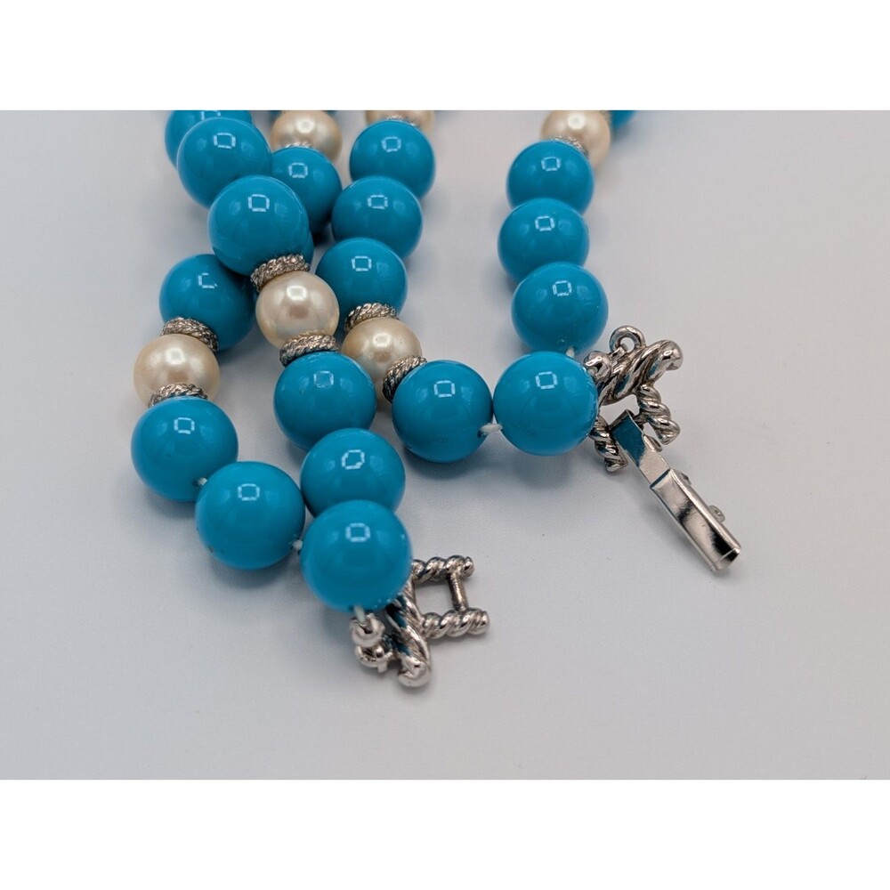 Vintage Necklace 18” Double Strand Beaded Turquoise Lucite Faux Pearl Medallion image 8